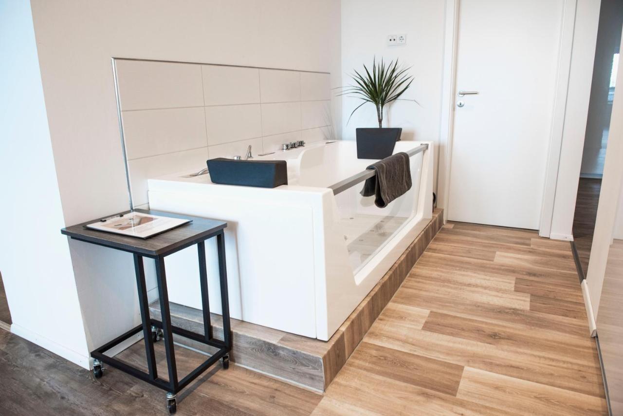Luxus Suite Im Herzen Von Kempten***** +Parkplatz מראה חיצוני תמונה